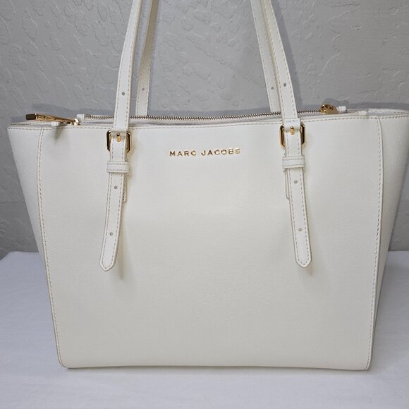 Marc Jacobs The Commuter Tote In Ivory Leather / Gold Hardware M0016410 - Picture 3 of 16